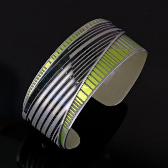 V-PERFORMANCE PATTERN CUFF